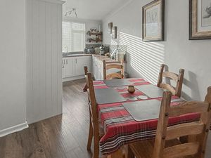 Photo 7- click for photo gallery